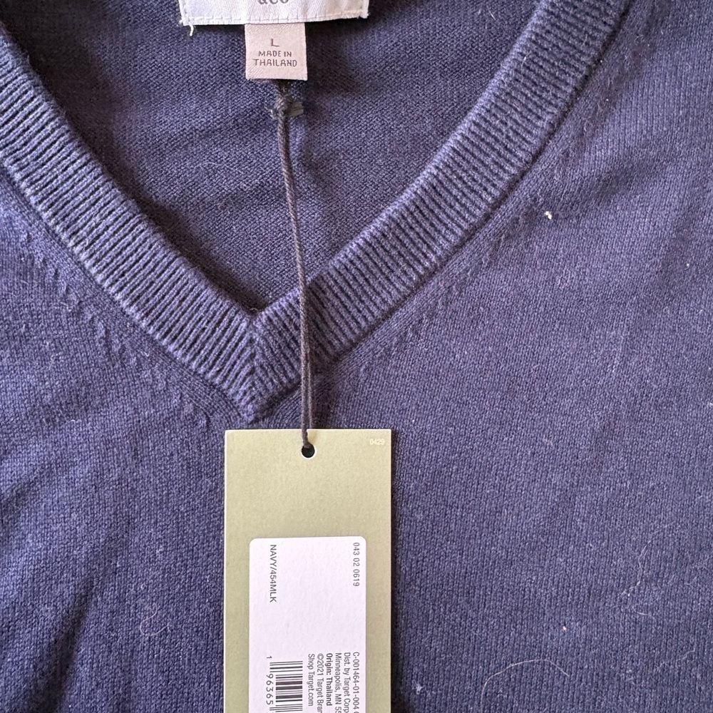 Men's Navy Sweater